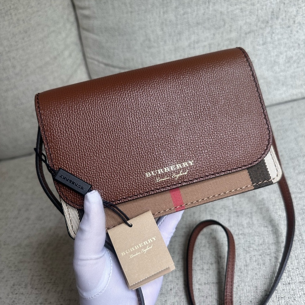 Burberry Hampshire Crossbody Bag